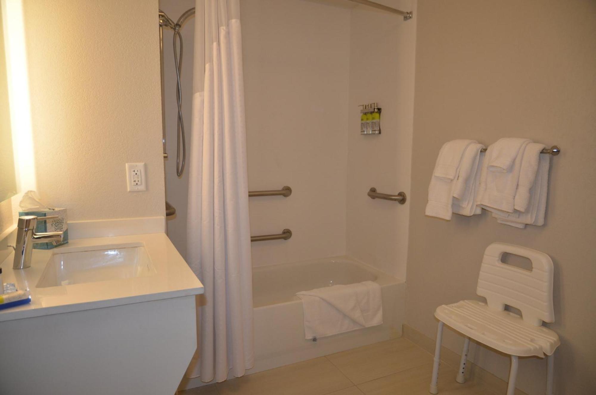 Holiday Inn Express Hotel & Suites Rochester By Ihg Eksteriør billede