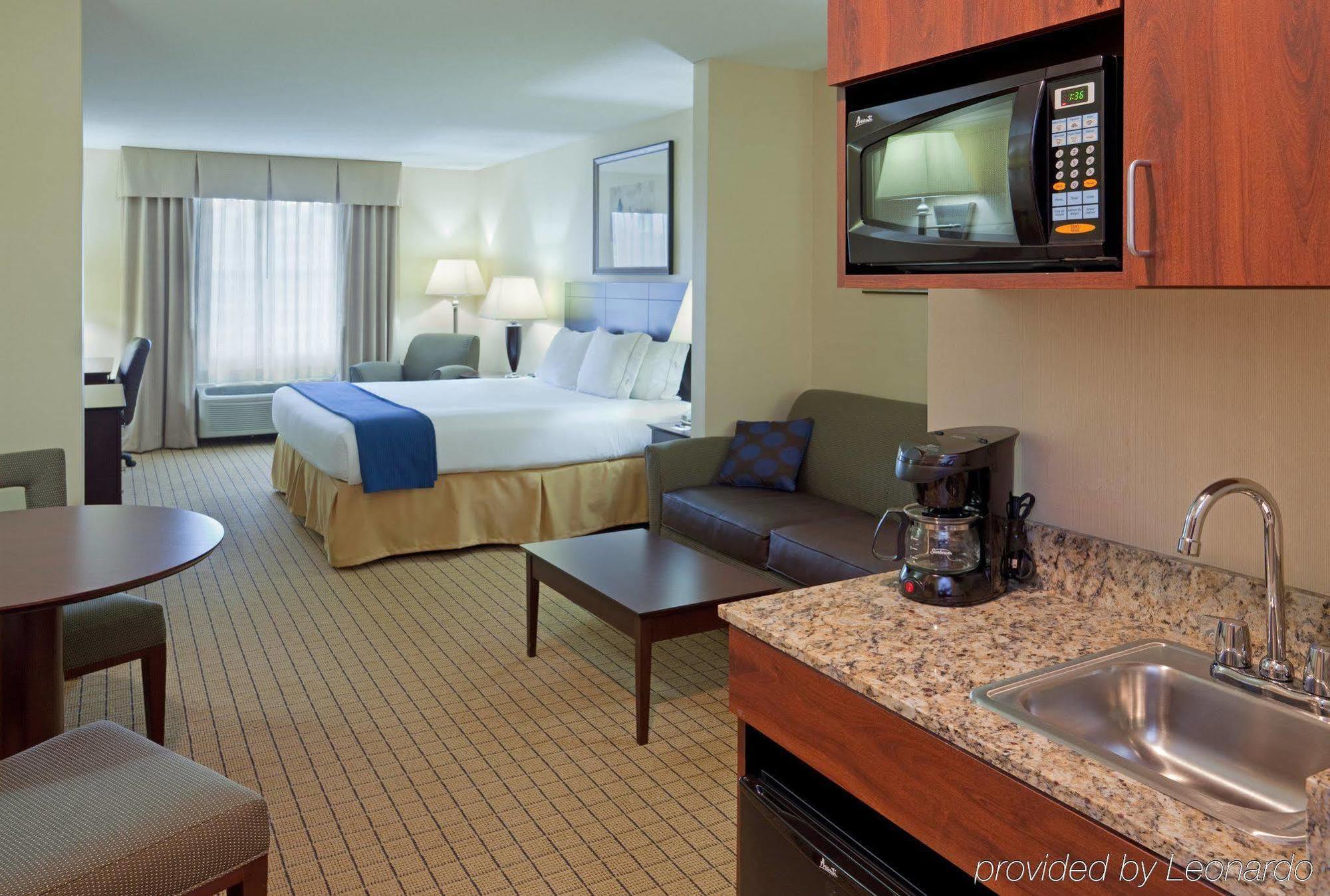 Holiday Inn Express Hotel & Suites Rochester By Ihg Værelse billede